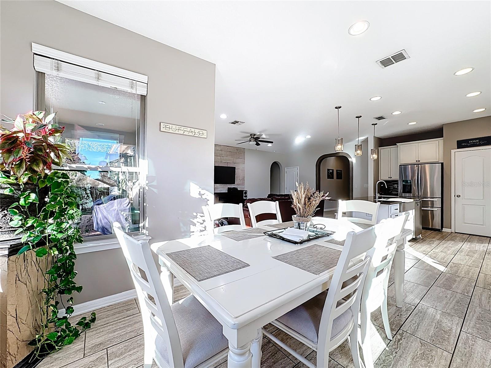 1234 FOUNTAIN COIN LOOP