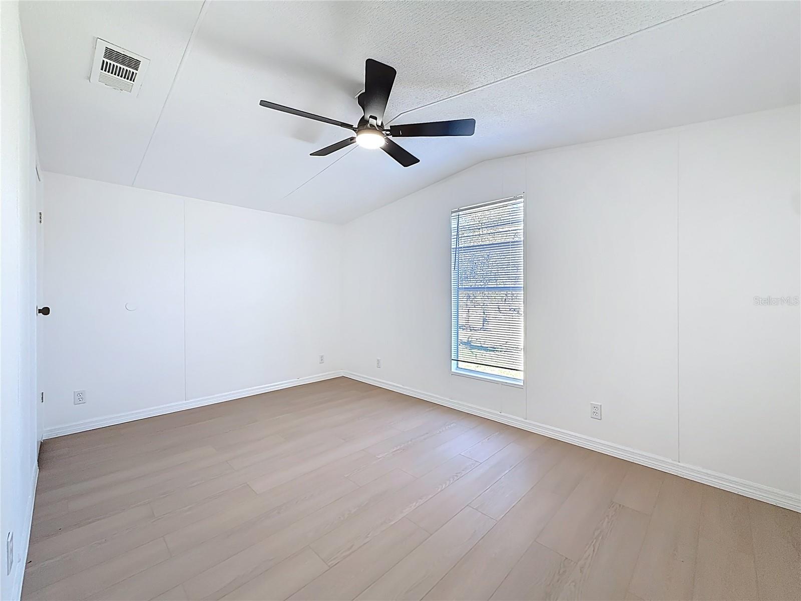 9421 COSTINE MEADOWS DR