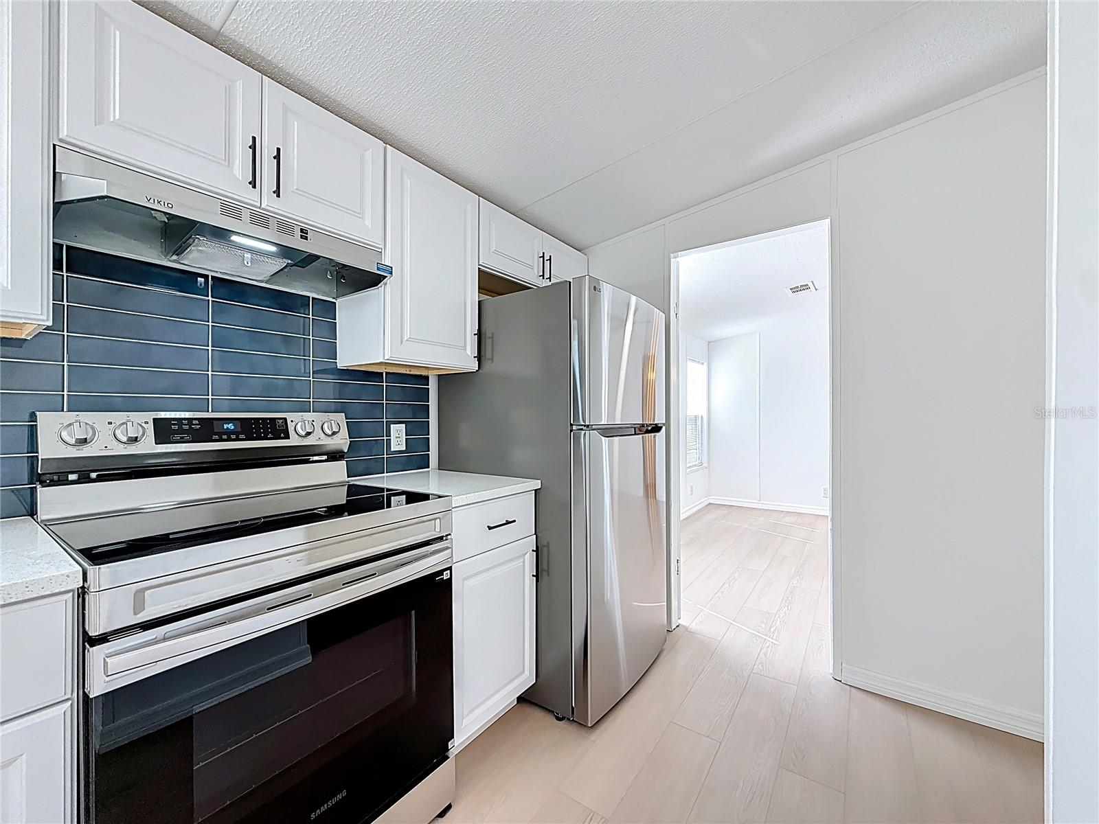 9421 COSTINE MEADOWS DR