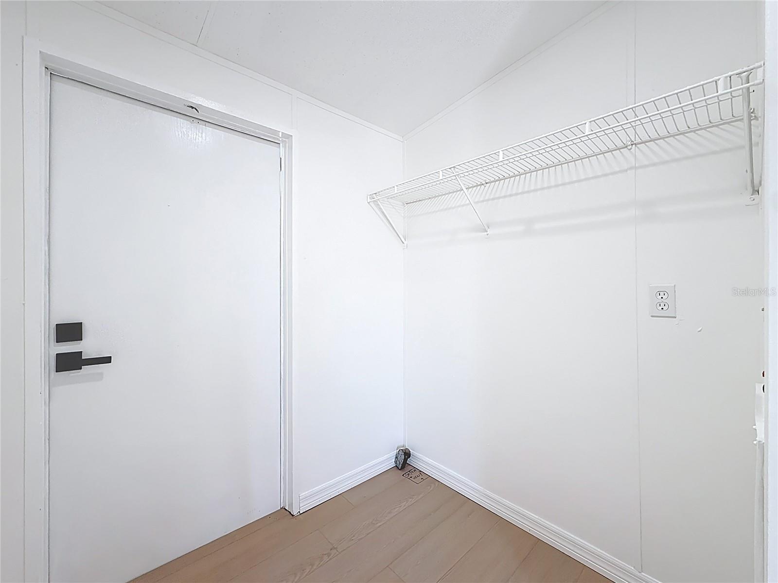 9421 COSTINE MEADOWS DR