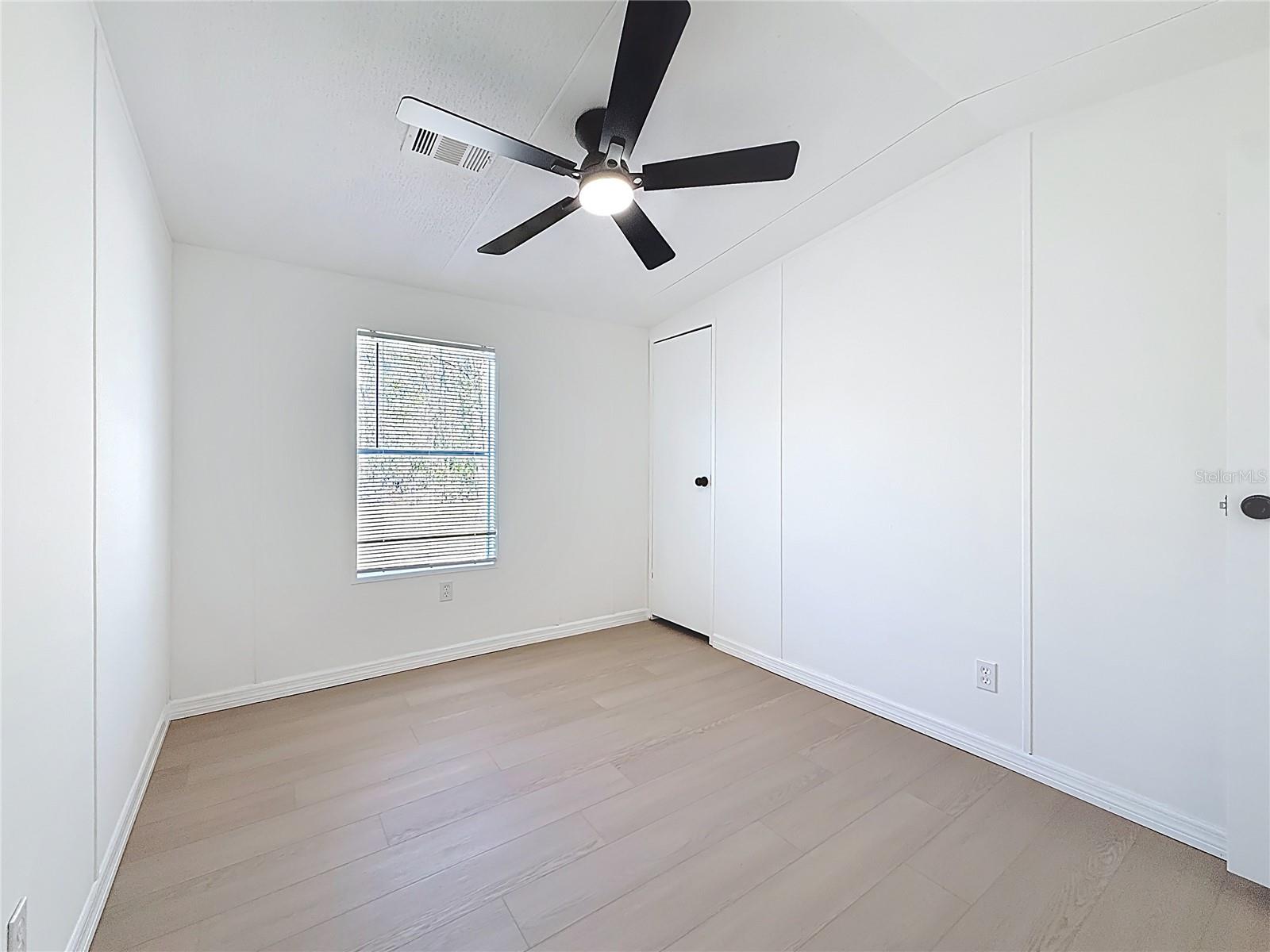 9421 COSTINE MEADOWS DR