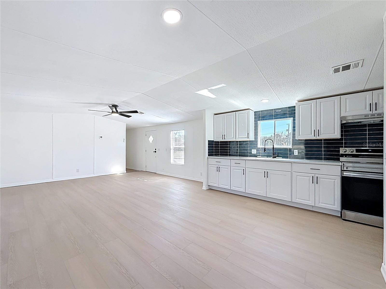 9421 COSTINE MEADOWS DR