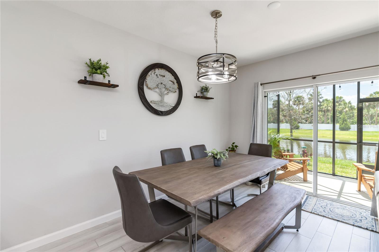 378 CAPE HONEYSUCKLE PL