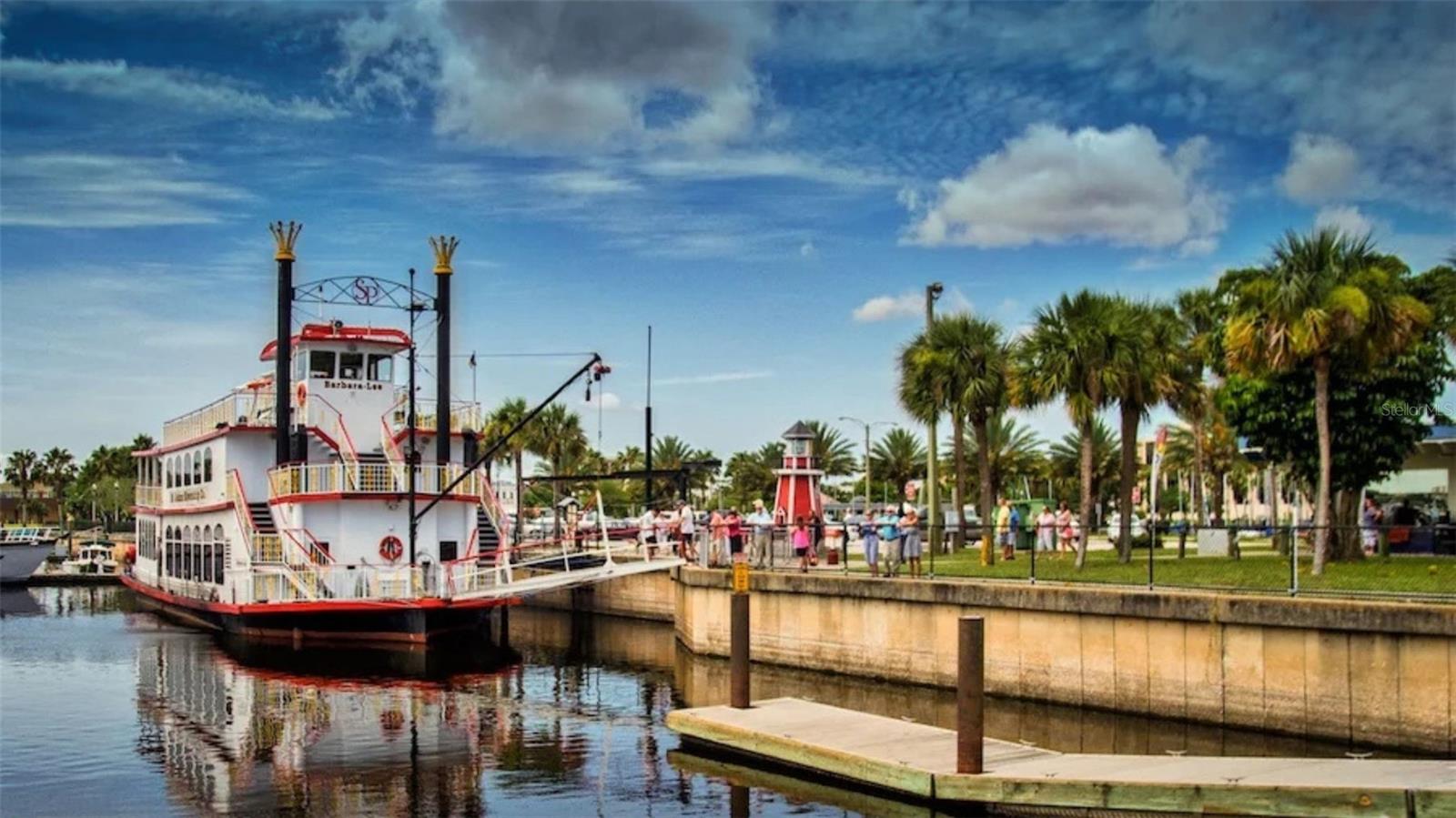 378 CAPE HONEYSUCKLE PL