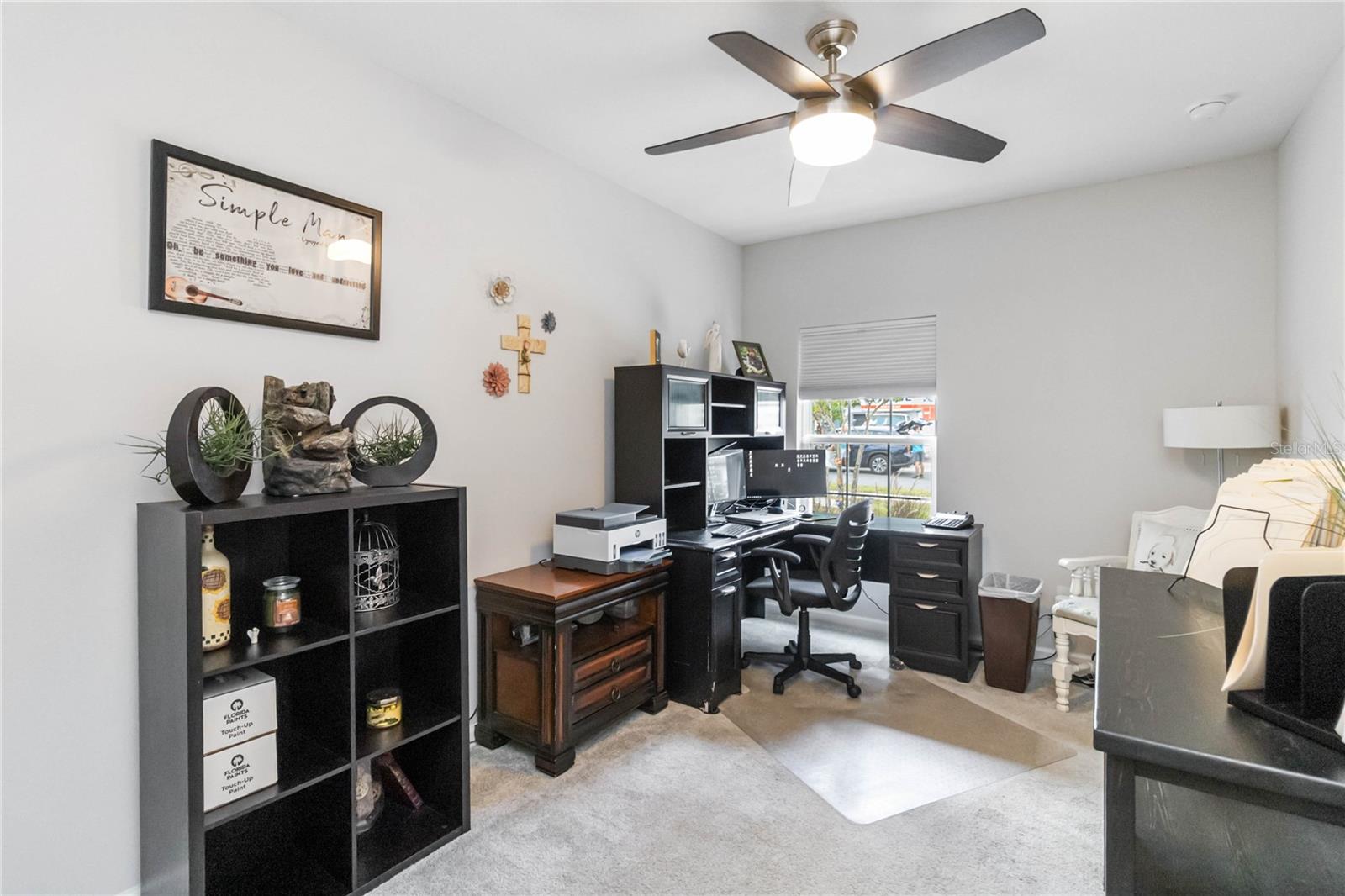 378 CAPE HONEYSUCKLE PL