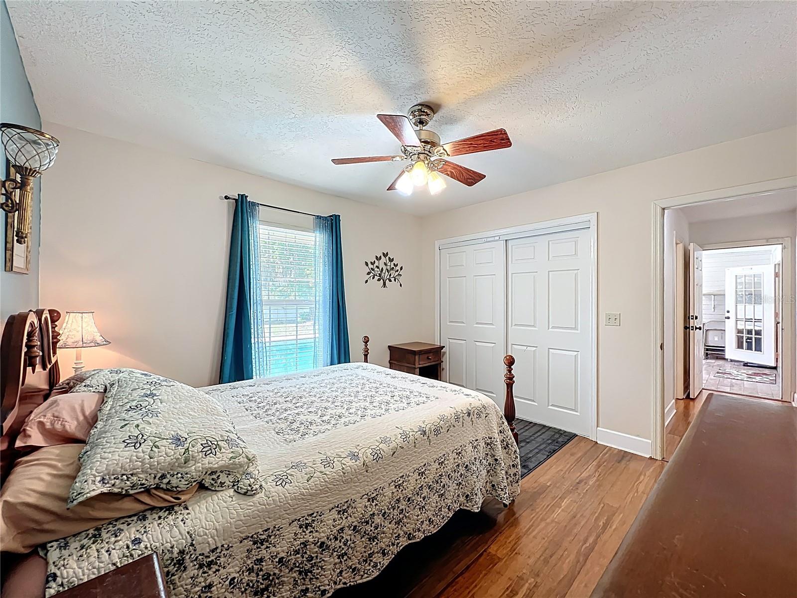 1951 GREEN MEADOW LN