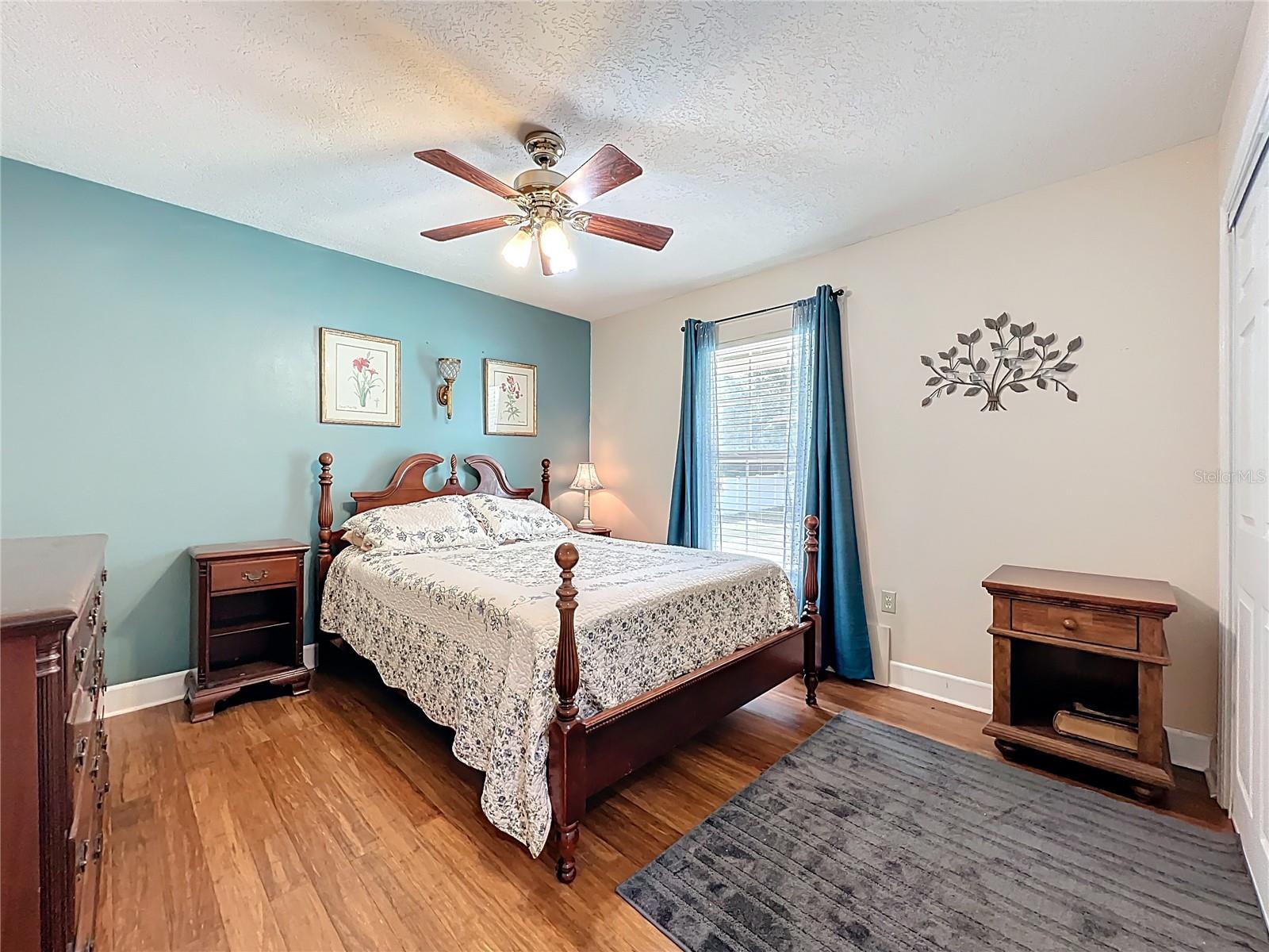 1951 GREEN MEADOW LN