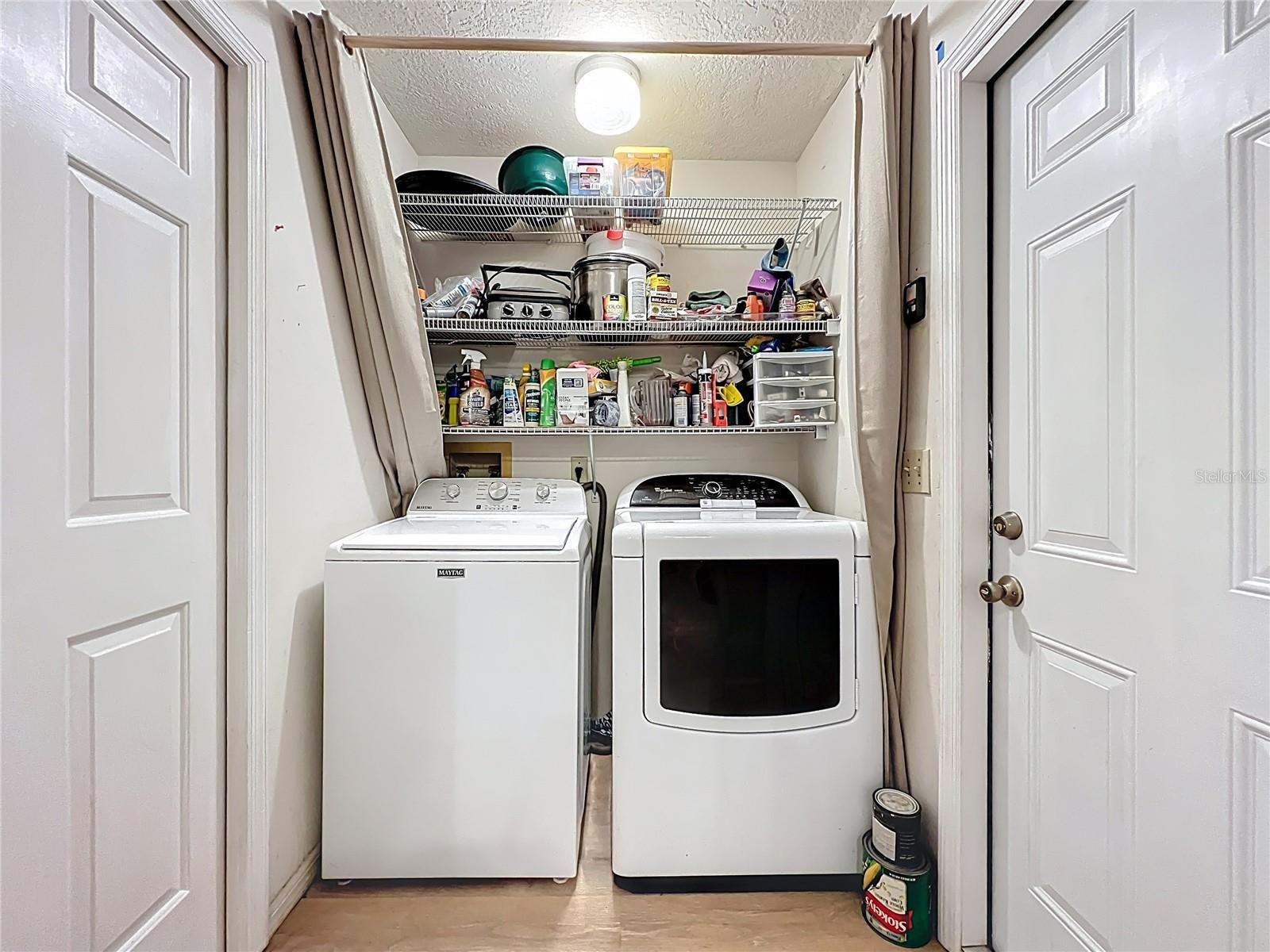 1951 GREEN MEADOW LN