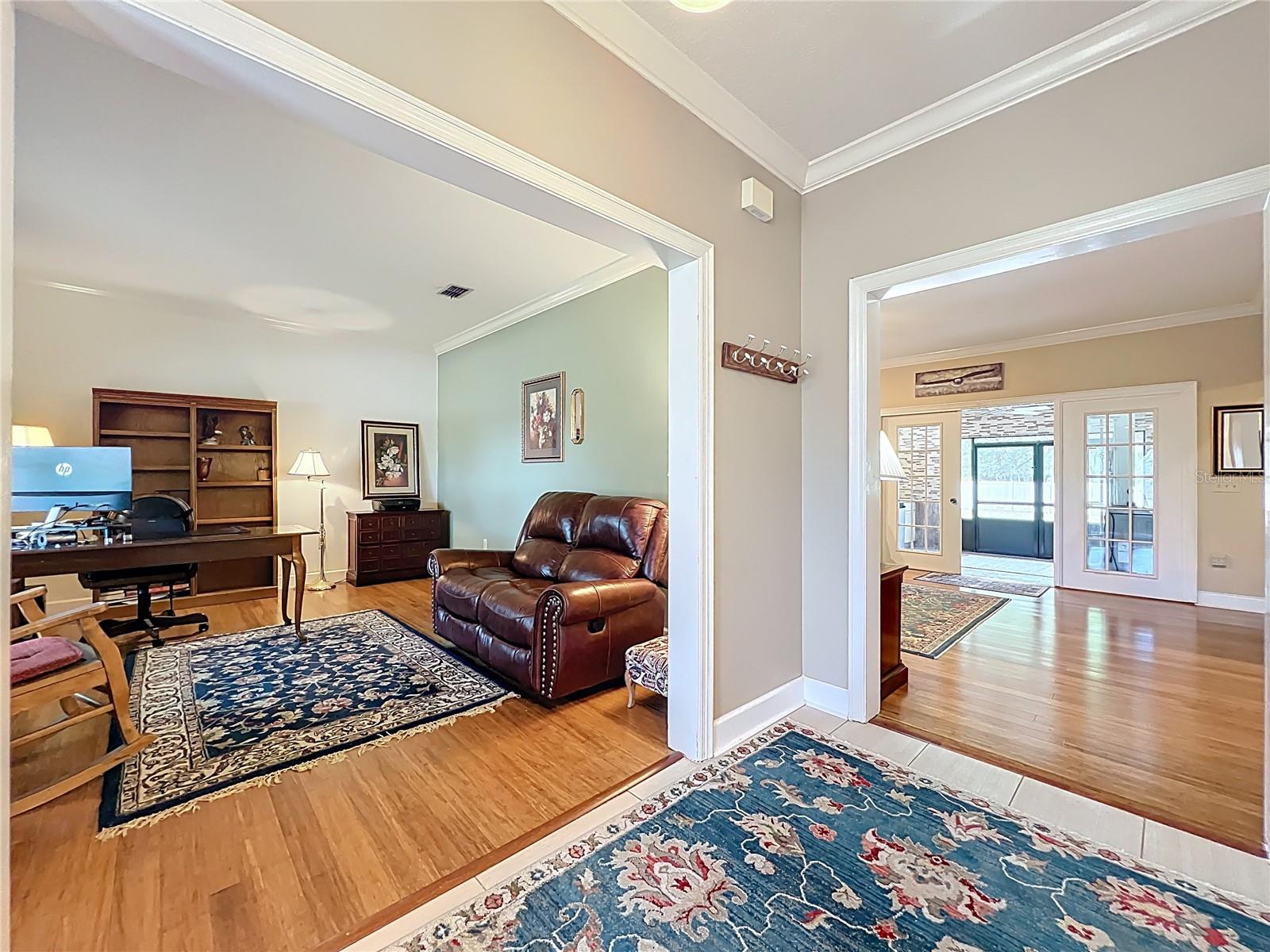 1951 GREEN MEADOW LN