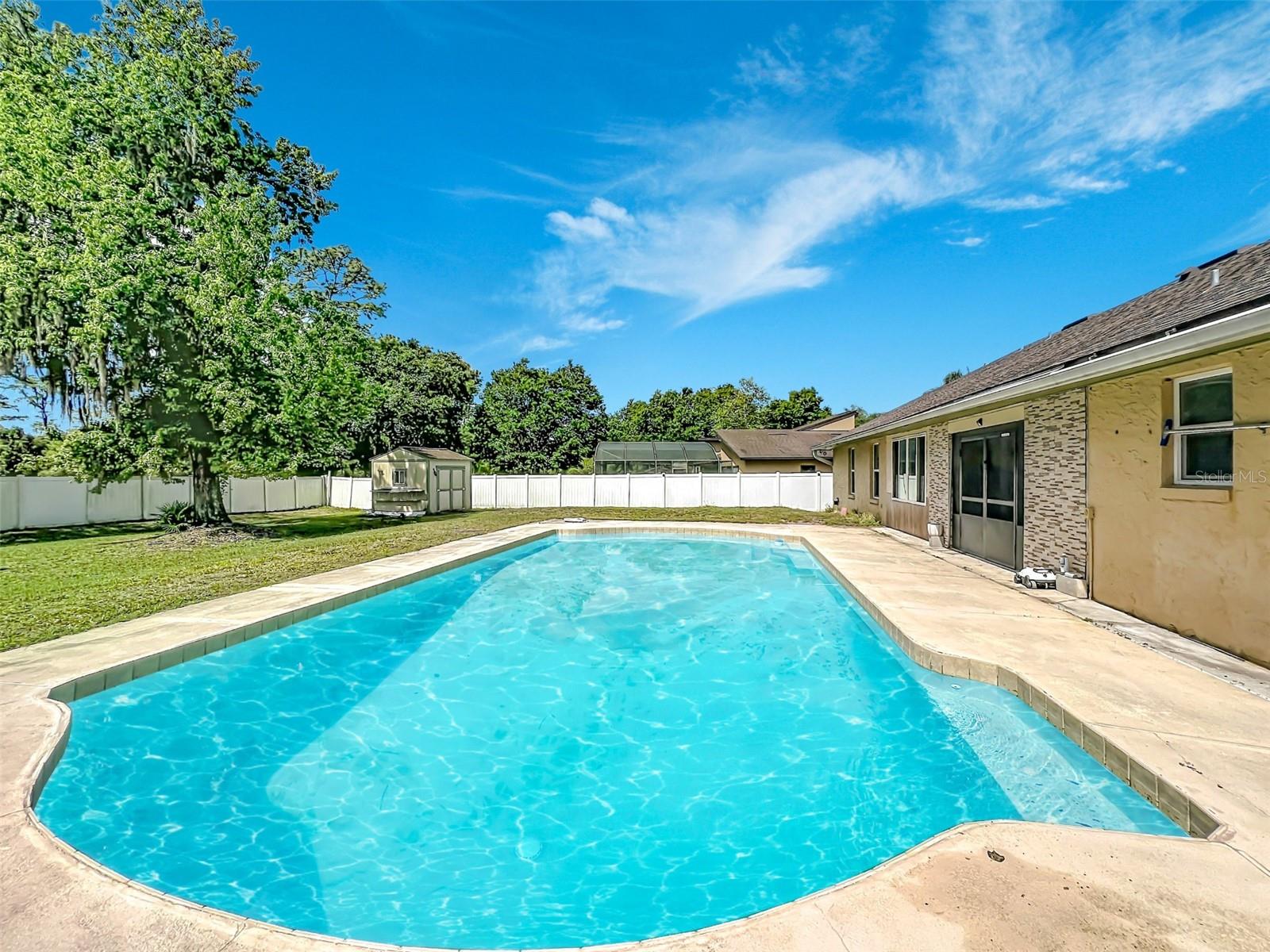 1951 GREEN MEADOW LN