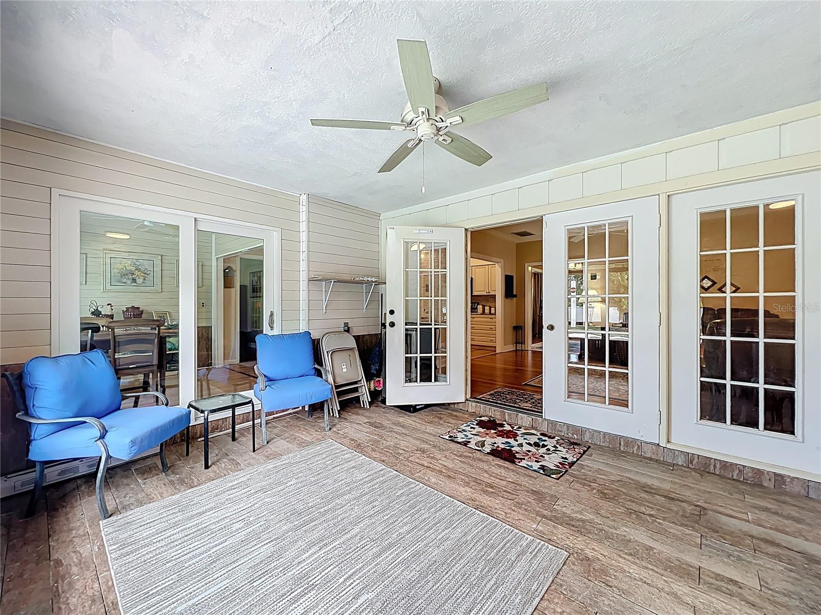 1951 GREEN MEADOW LN