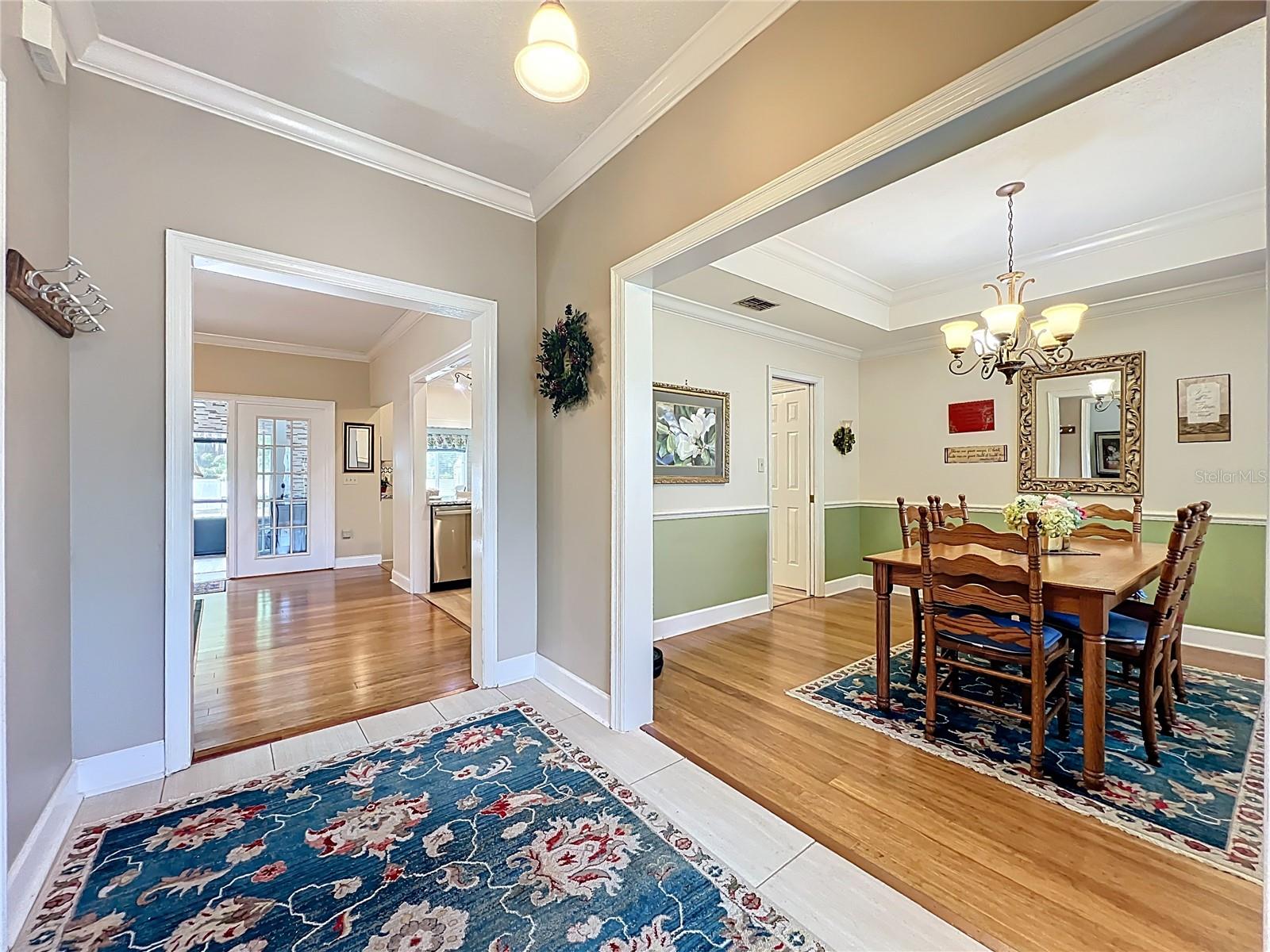 1951 GREEN MEADOW LN