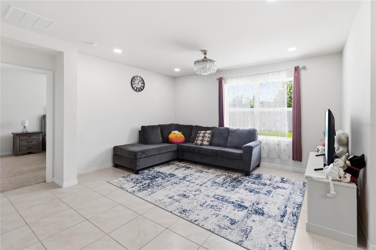3198 EASTGROVE TER