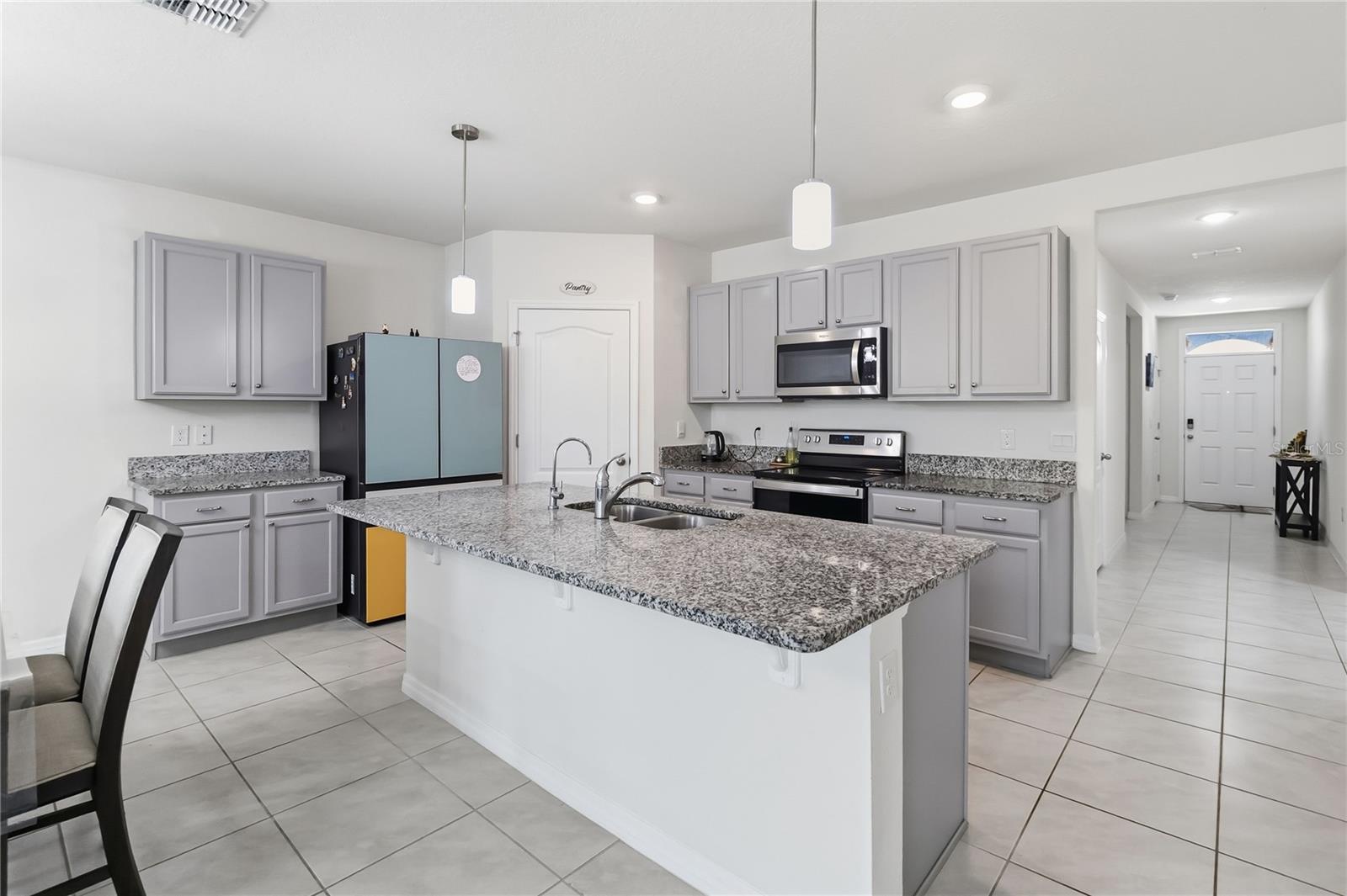3198 EASTGROVE TER