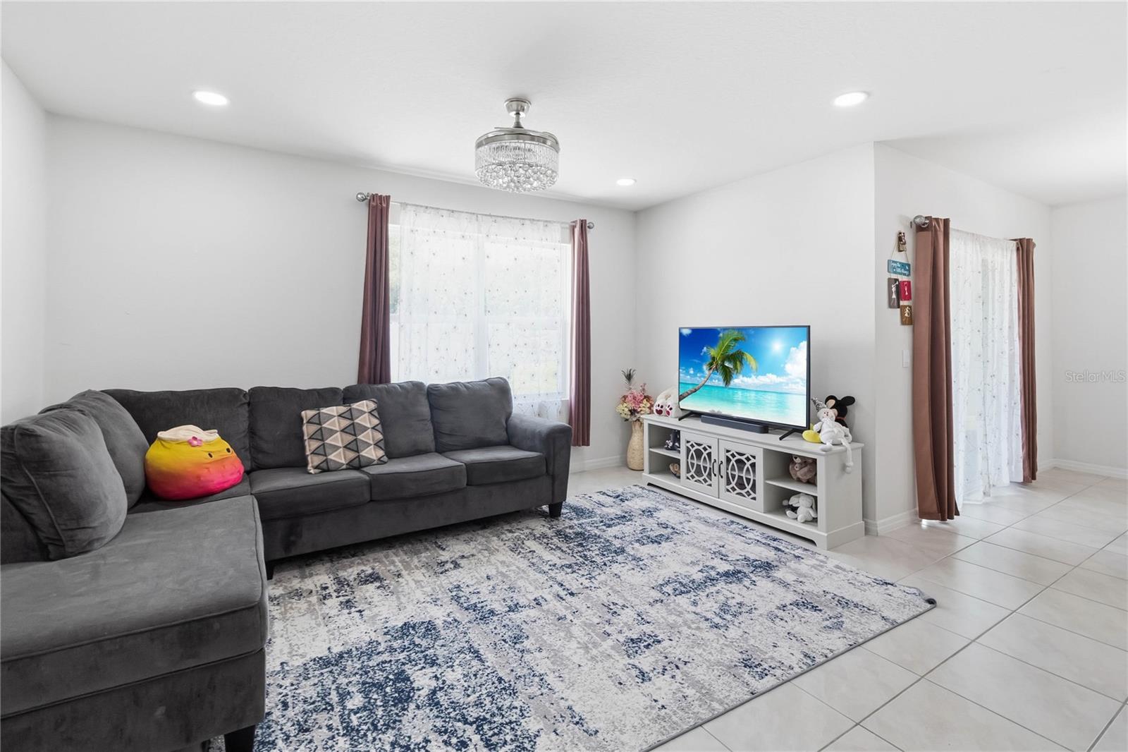 3198 EASTGROVE TER