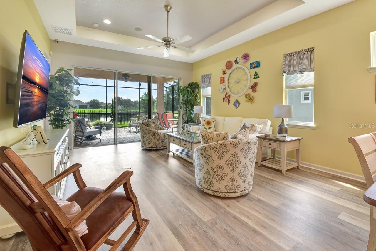 1051 GARDENSHIRE LN