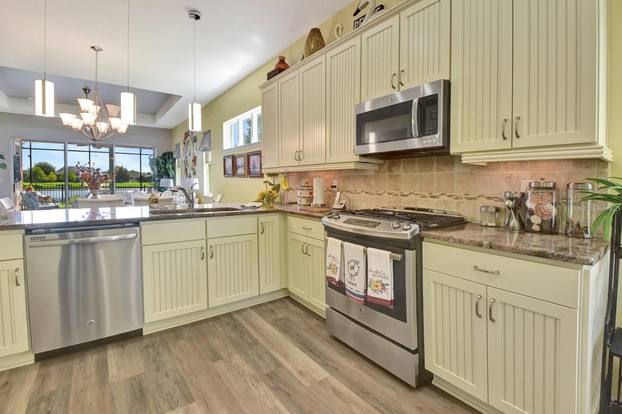 1051 GARDENSHIRE LN
