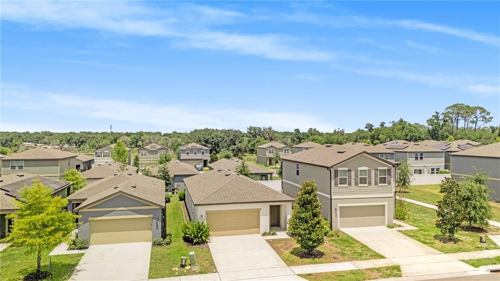 2241 LITCHFIELD LOOP
