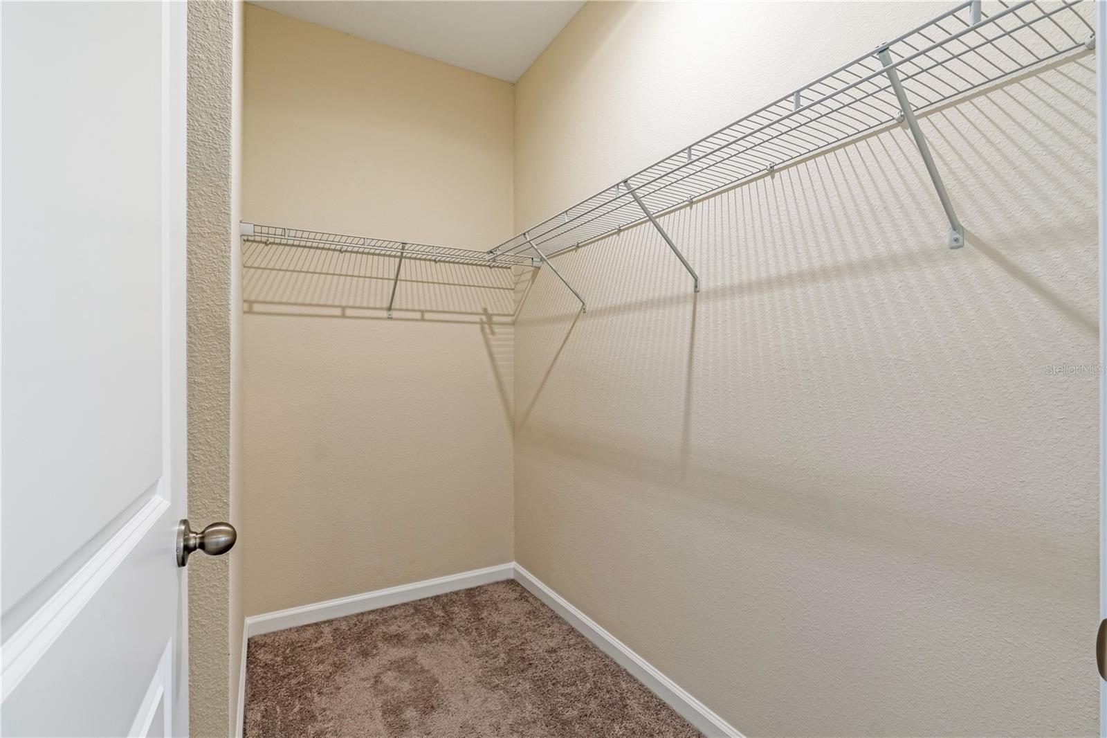 2241 LITCHFIELD LOOP