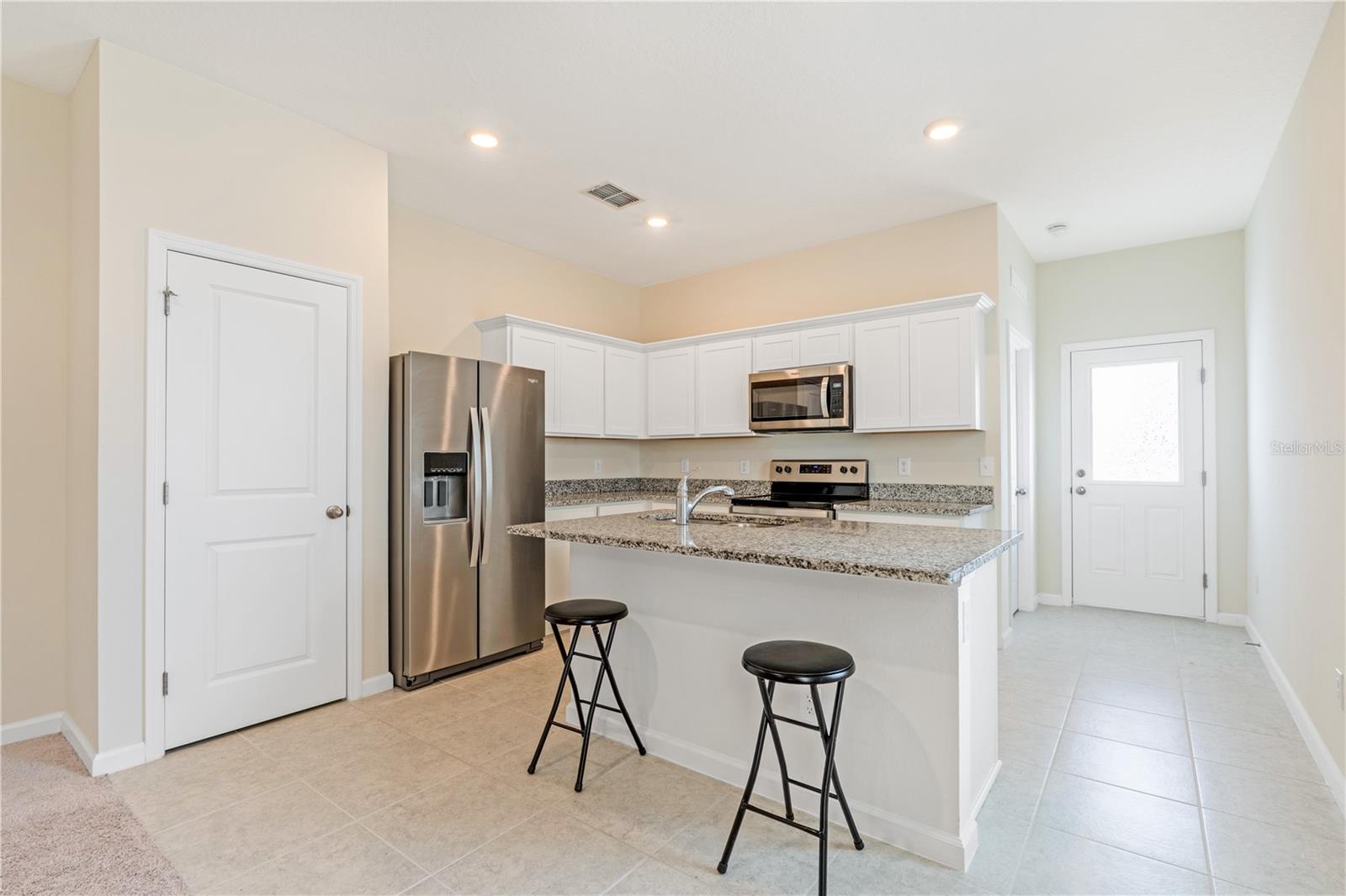 2241 LITCHFIELD LOOP