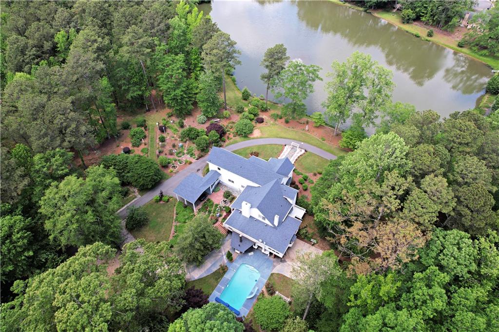 3109 Country Lake Drive