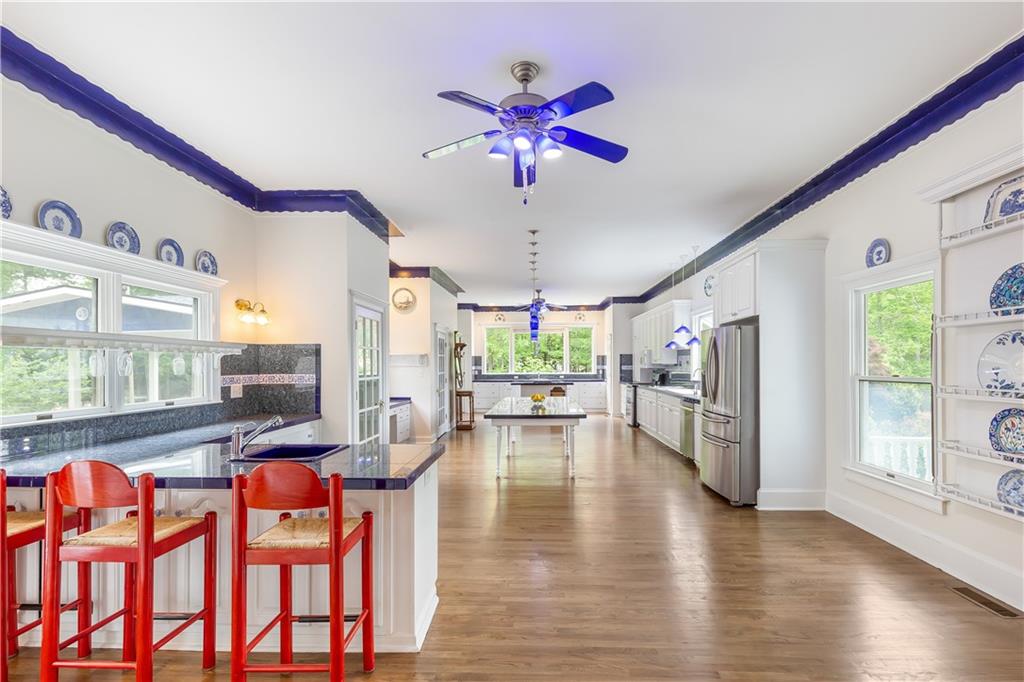 3109 Country Lake Drive