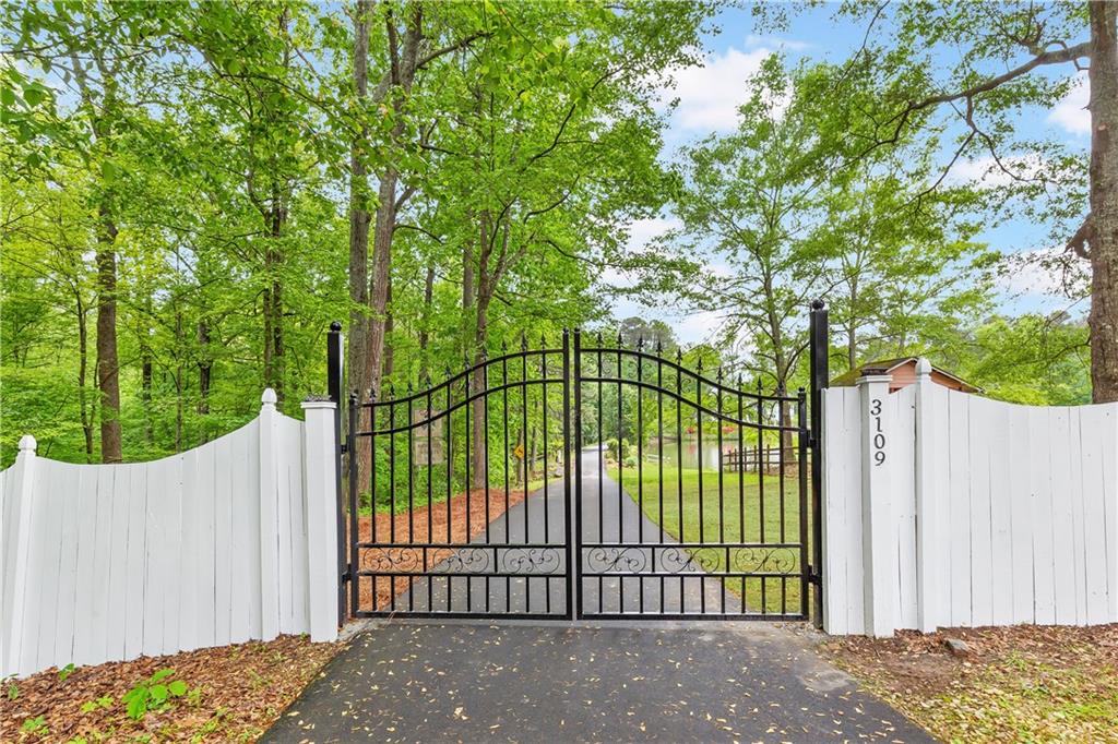 3109 Country Lake Drive