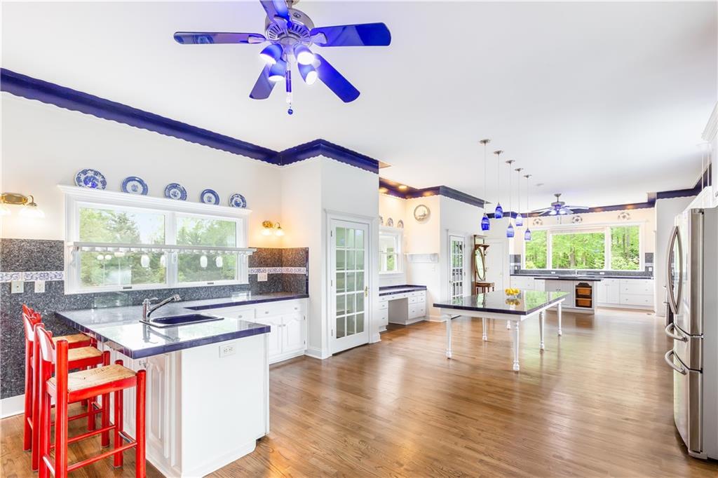 3109 Country Lake Drive