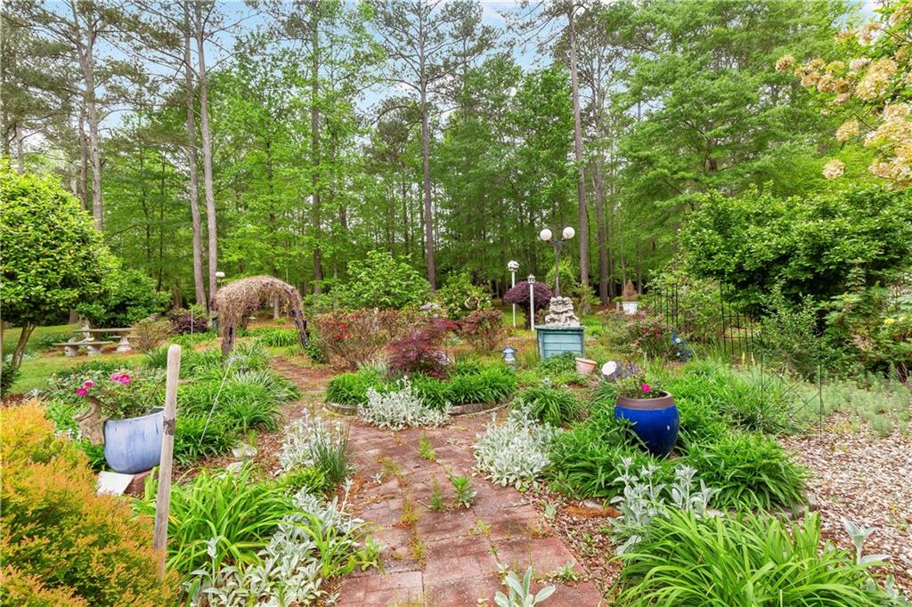 3109 Country Lake Drive