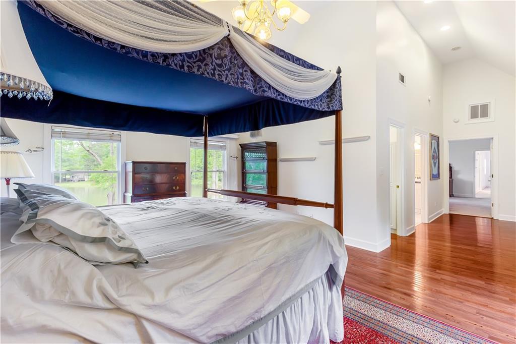 3109 Country Lake Drive