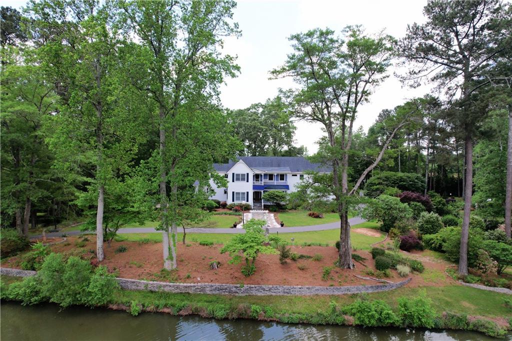 3109 Country Lake Drive