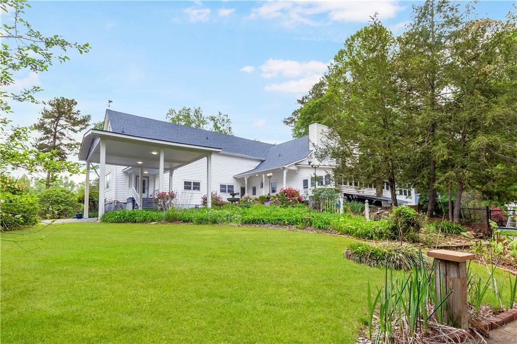 3109 Country Lake Drive