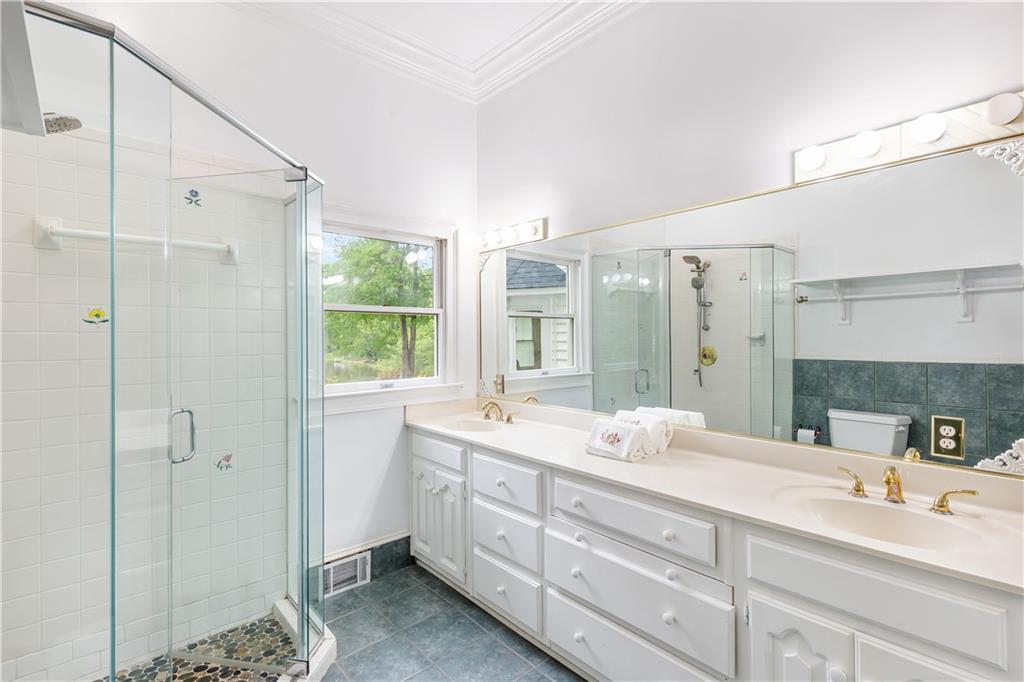 3109 Country Lake Drive