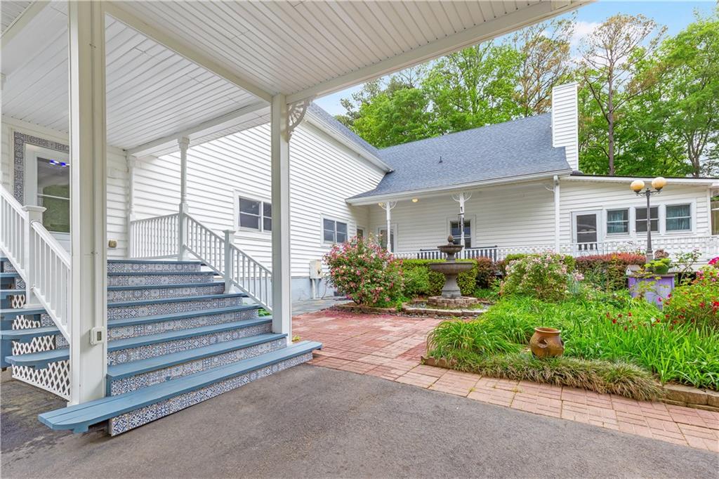 3109 Country Lake Drive