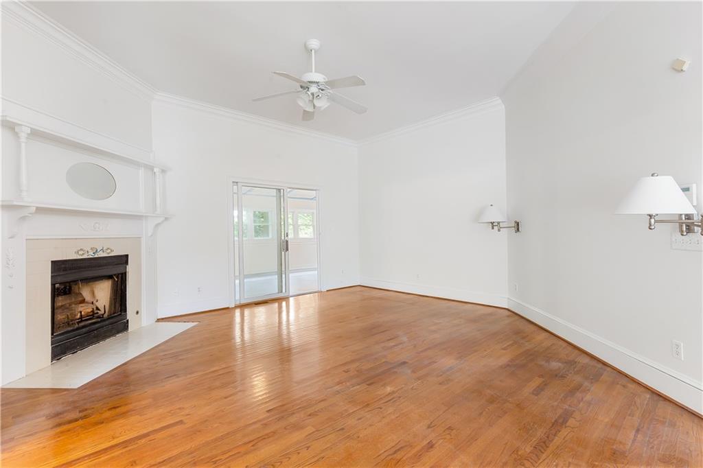 3109 Country Lake Drive