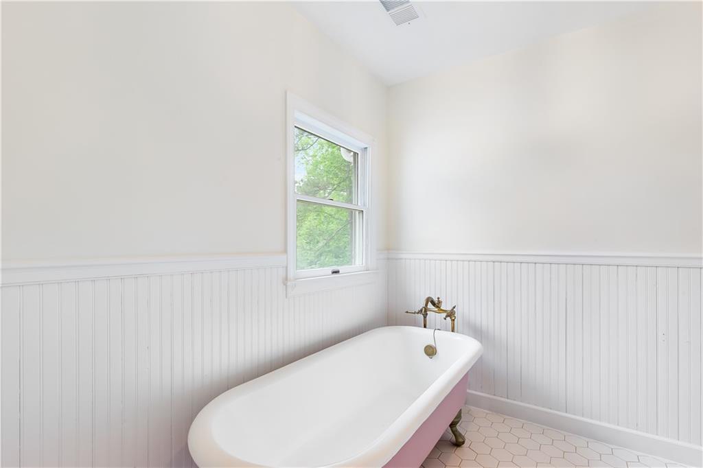 3109 Country Lake Drive