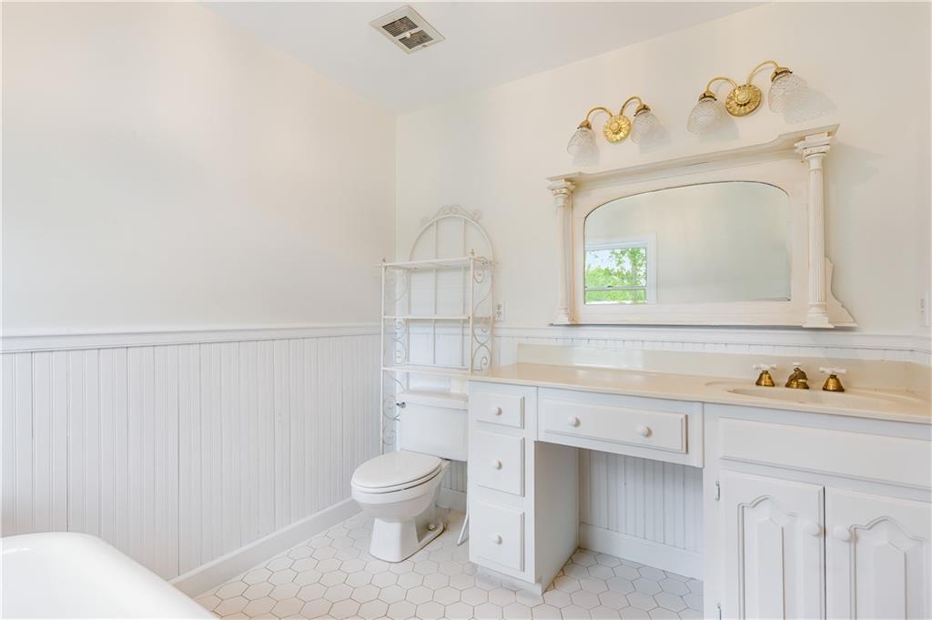 3109 Country Lake Drive