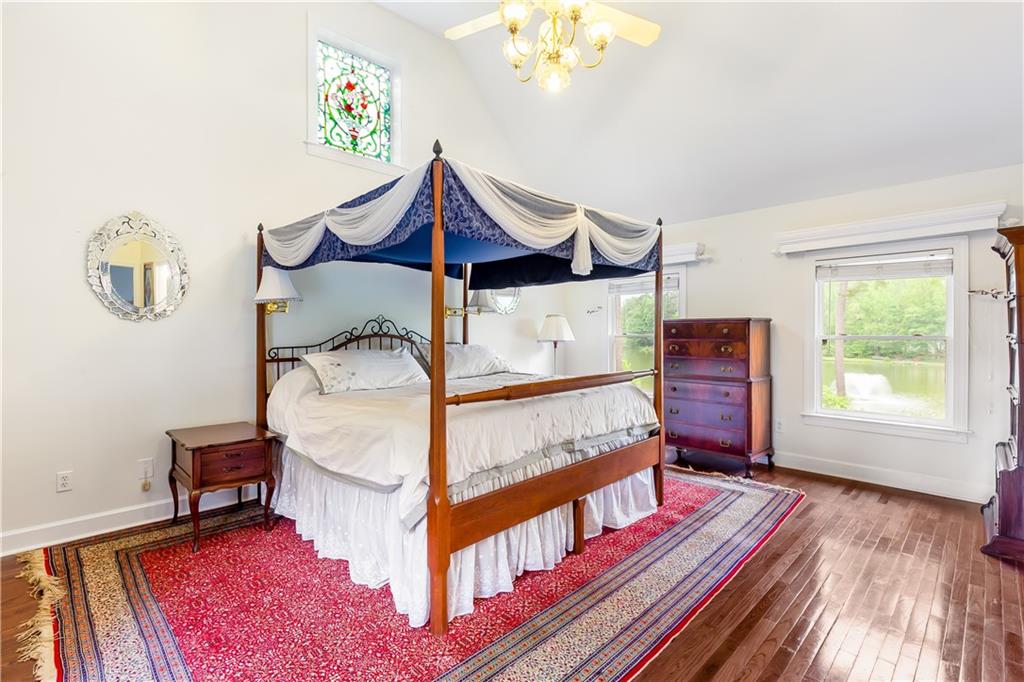 3109 Country Lake Drive