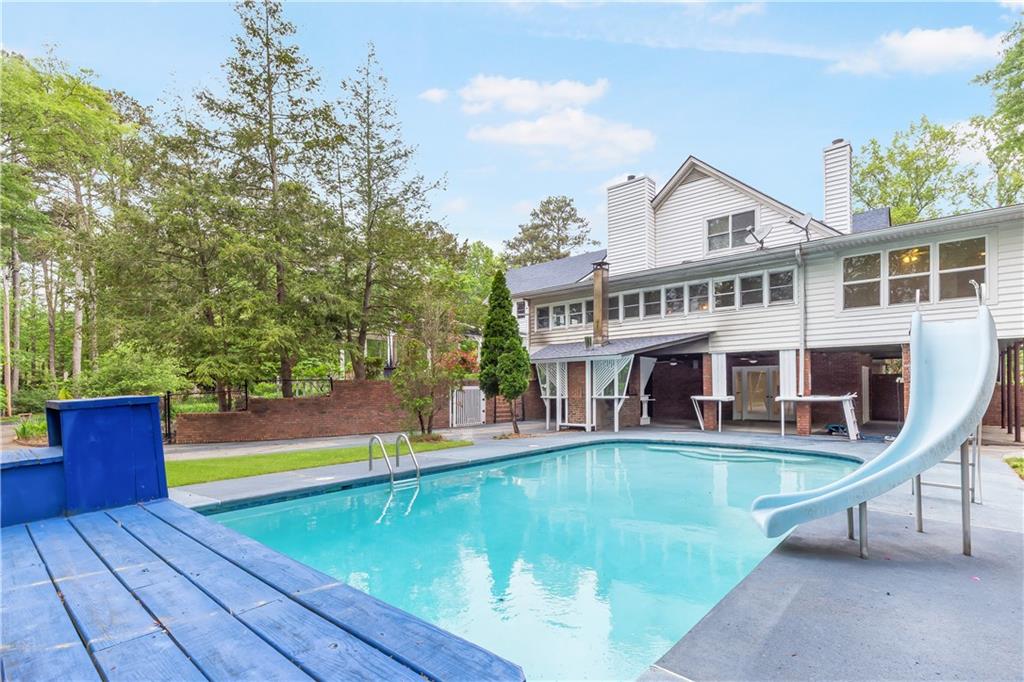 3109 Country Lake Drive