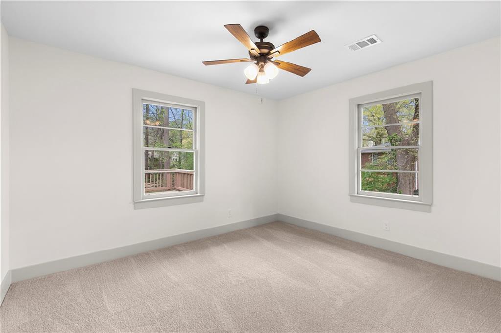 3216 Woodview Drive SE