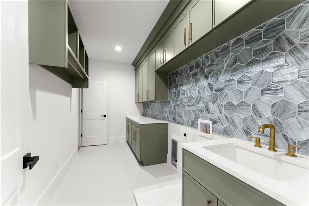 1682 Mineral Springs Road