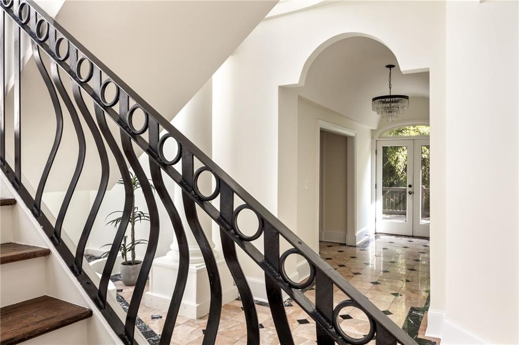 3511 Roxboro Road NE