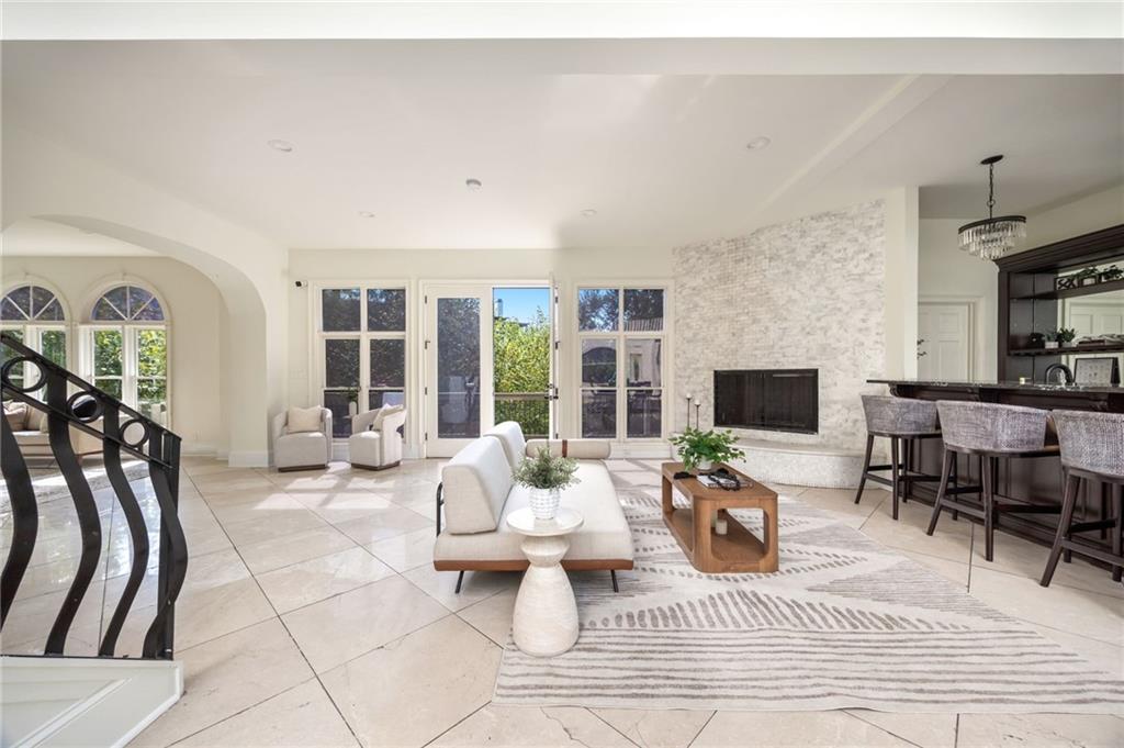 3511 Roxboro Road NE