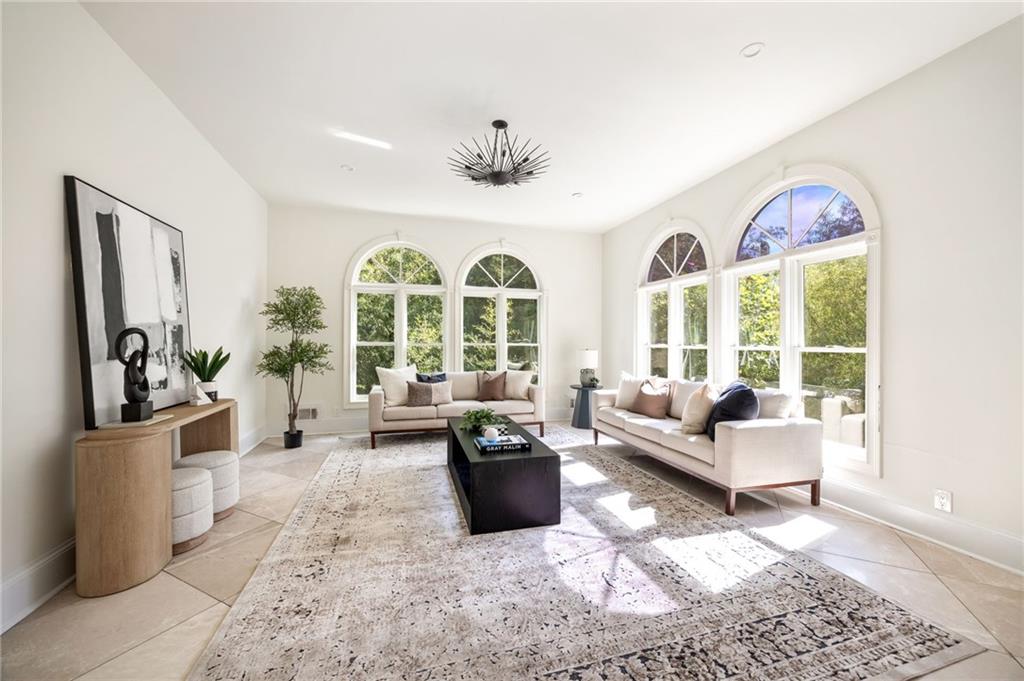 3511 Roxboro Road NE