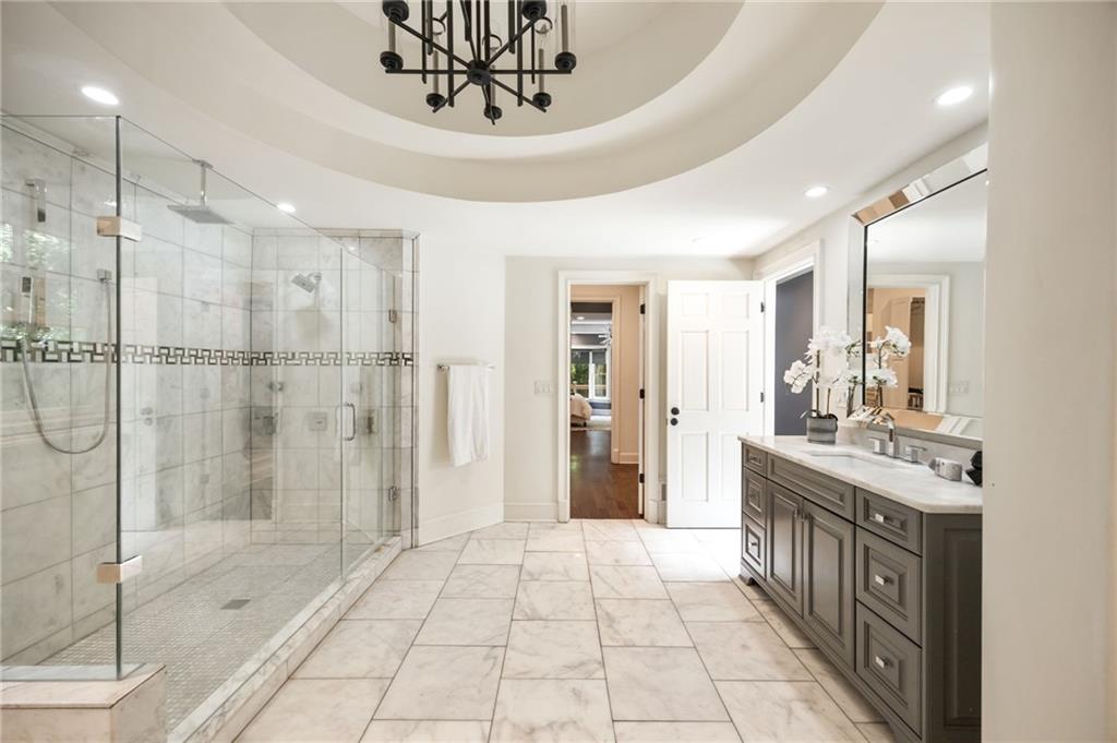 3511 Roxboro Road NE