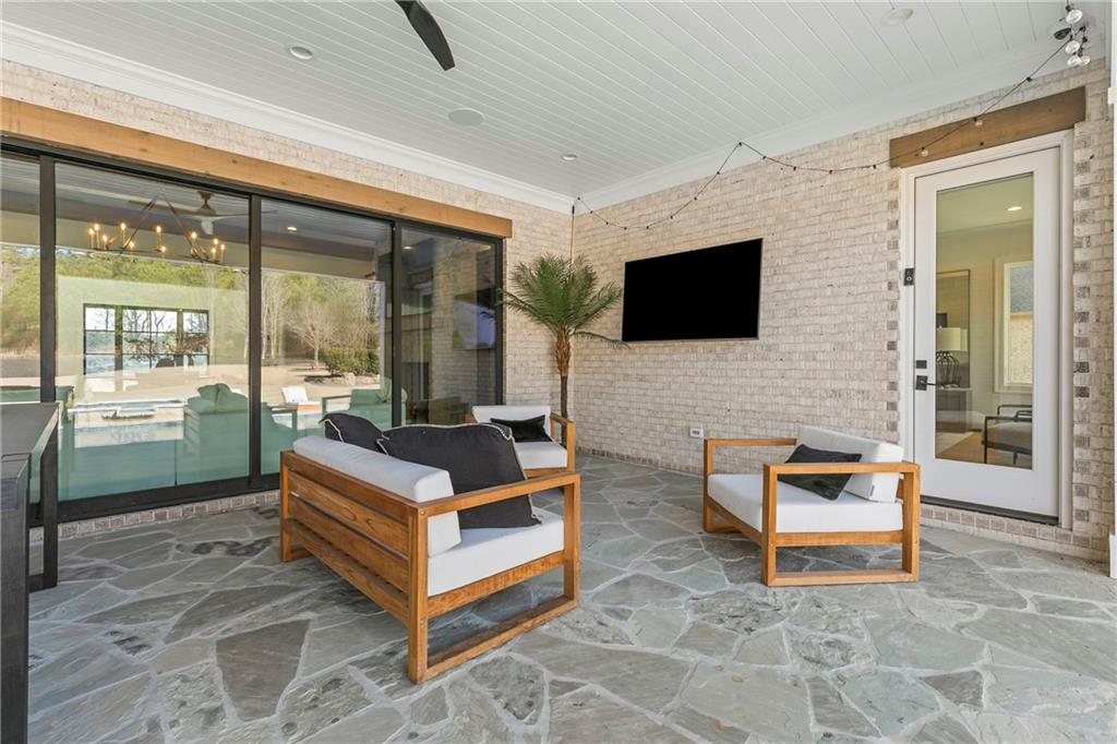 10190 Cedar Ridge Drive