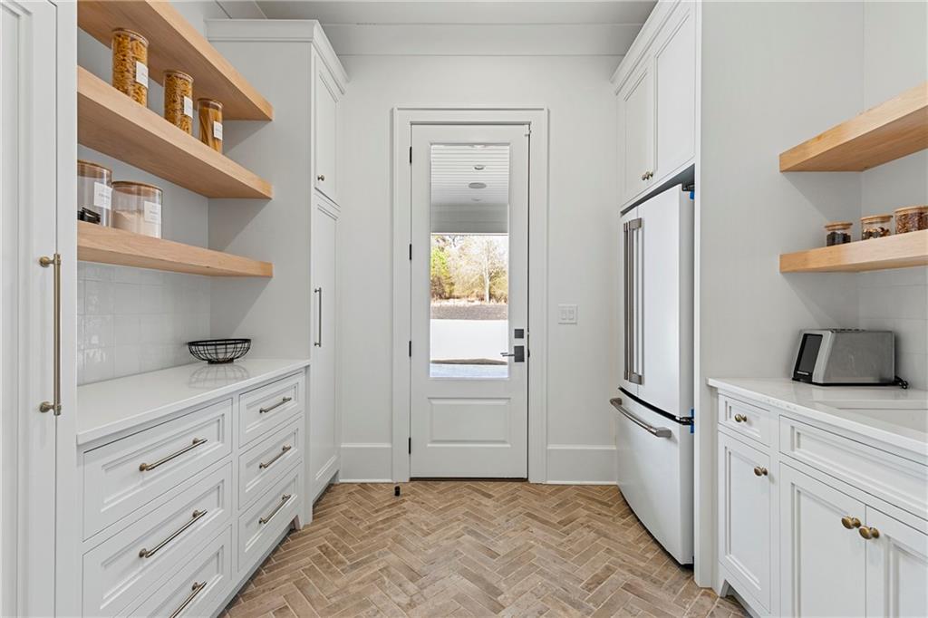 10190 Cedar Ridge Drive