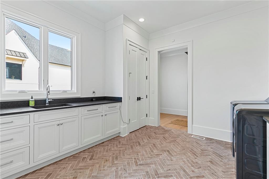 10190 Cedar Ridge Drive