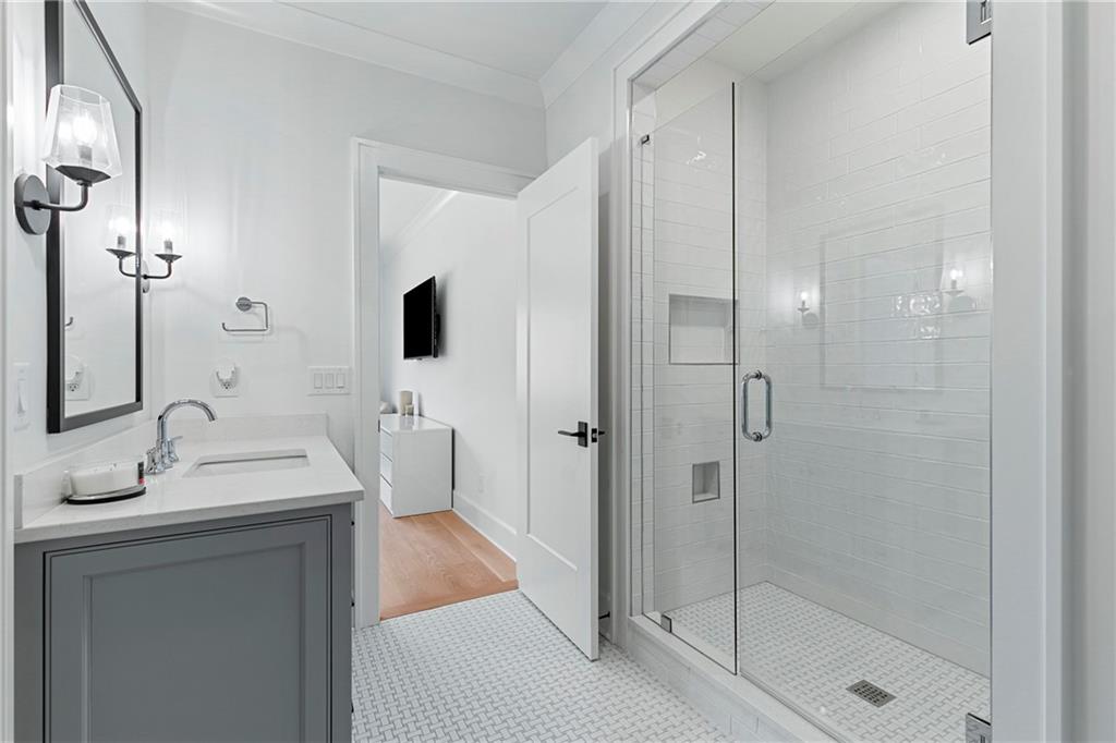 10190 Cedar Ridge Drive