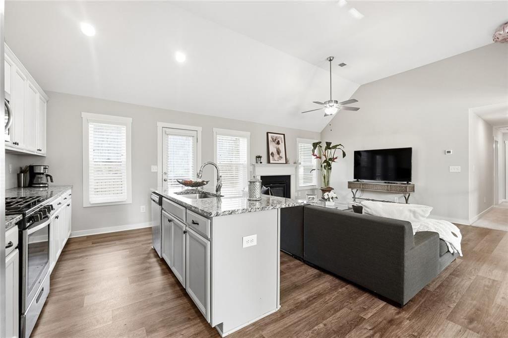 1799 Hammond Woods Circle SW